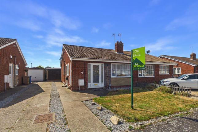 2-bed semi-detached on 32, Bellasize Park, Brough, £150,000