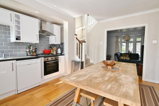 48, Radnor Road, Strawberry Hill photo 4