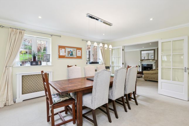 31, Grays Lane, Ashtead photo 3