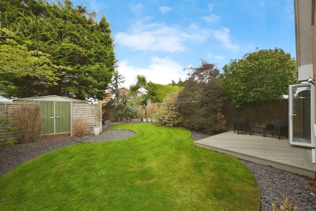 13, Buccleuch Close, Rugby photo 4