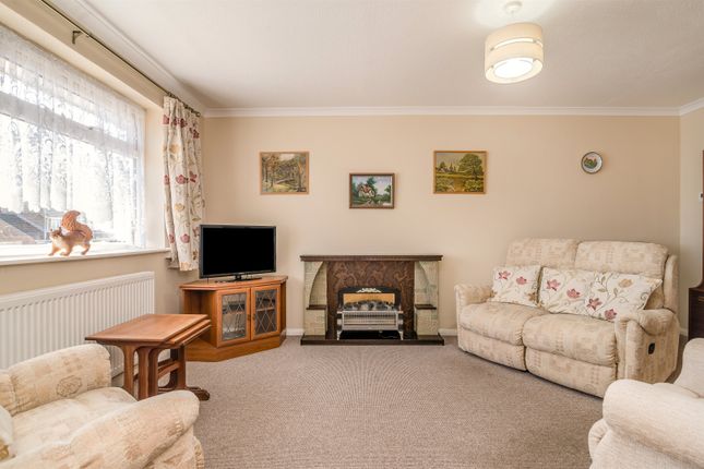 85, Maple Avenue, Bulwark, Chepstow photo 3