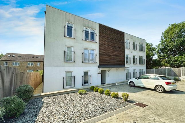 Thumbnail Flat for sale in Southend Road, Stanford-Le-Hope