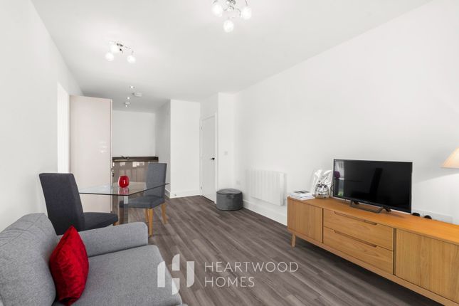 47 Hansell Gardens, St Albans photo 4