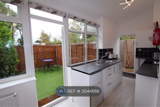 Flat A, Marlborough Hill, Harrow photo 4