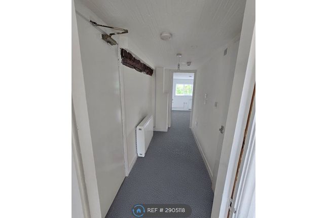 Flat, Weavers Cottages Mill Street, Congleton photo 4