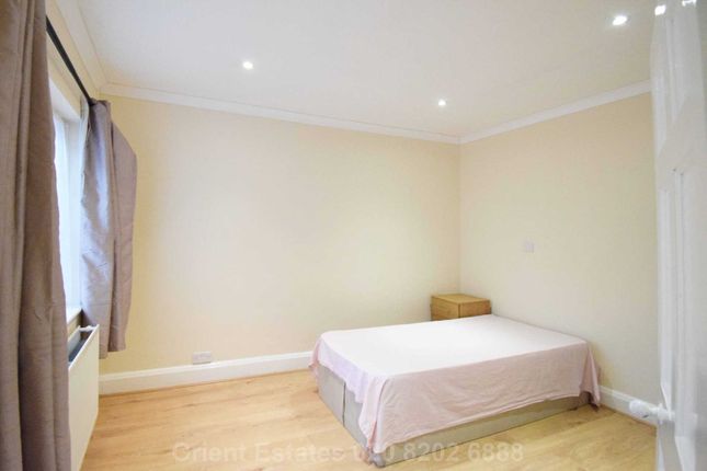 Flat for sale in Watford Way, Hendon Central