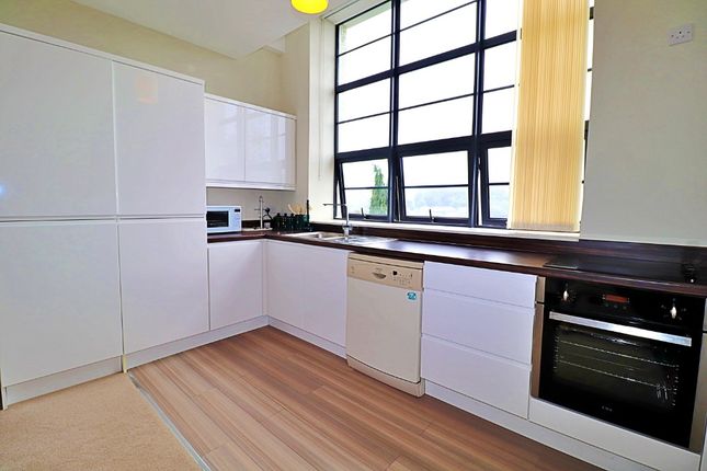 Flat 10, Pontypridd House, Tyfica Road, Pontypridd photo 4