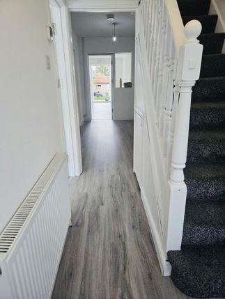 156, Runley Road, Luton photo 2
