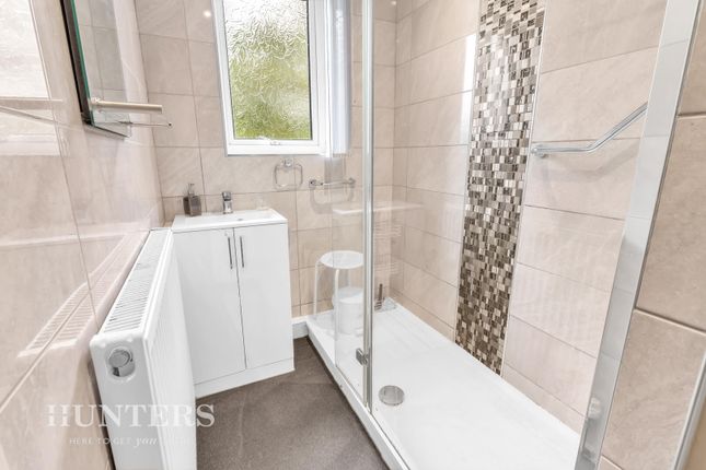 26, Cleggswood Avenue, Littleborough photo 3