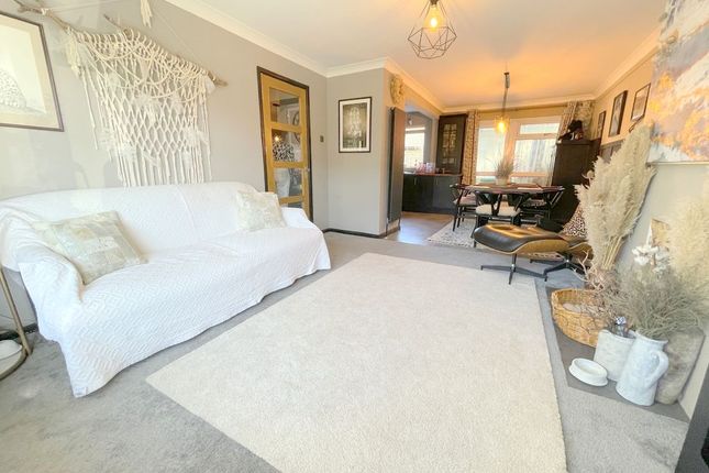 21, Marsh Way, Colchester photo 4