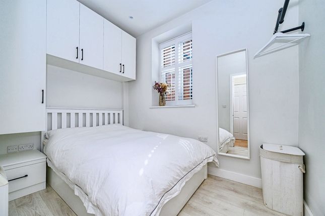Flat 2, Bank Cottage, High Street, Hemel Hempstead photo 3