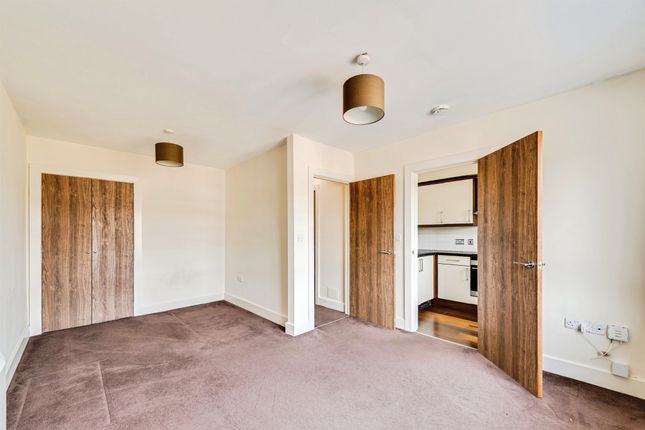 17, Avenel Court, Thomas Street, Swindon photo 4