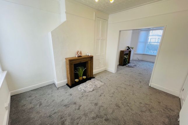 22, Liverpool photo 4
