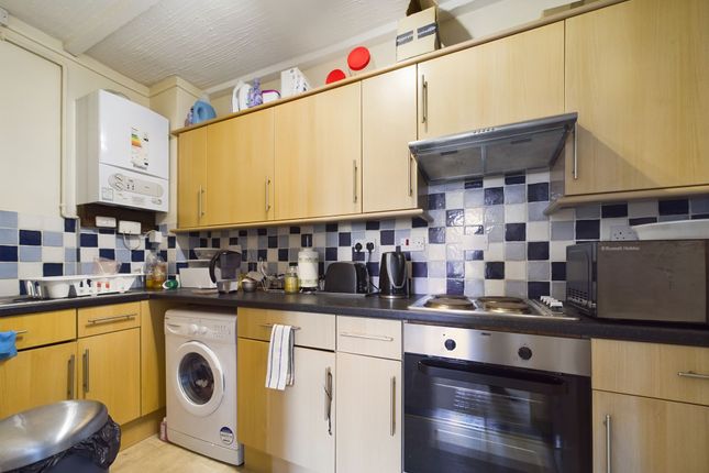 Flat for sale in Temple Close, Huntingdon, Cambridgeshire.