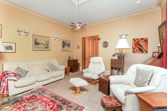 South End Villa, 18, Peebles Road, Penicuik photo 3