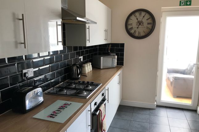 Room to rent in Bainbridge Road, Balby