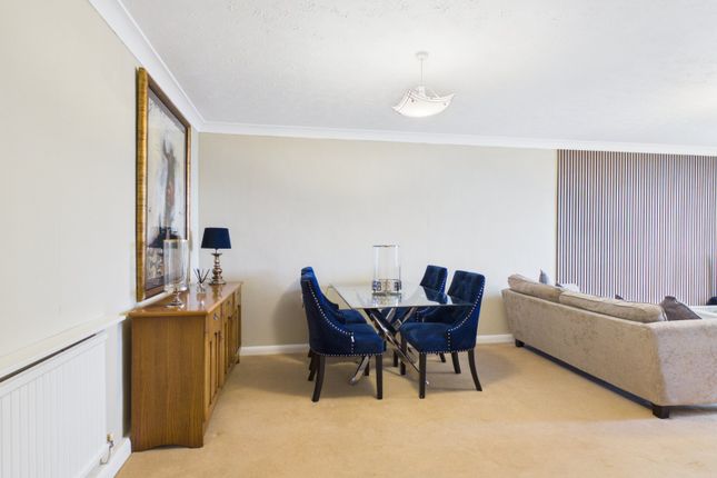 Flat 15, Lansdowne Court,, Hagley Road, West Midlands photo 4