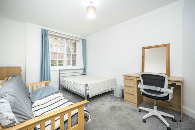 Flat 83, Queen Alexandra Mansions, Hastings Street, London photo 2