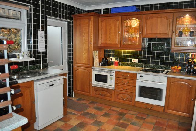 4, High View Gardens, Swansea photo 2