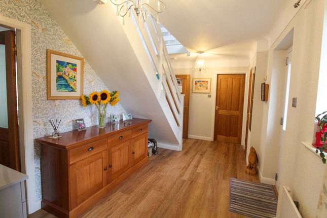 7 Ffordd Dawel, Mold photo 4