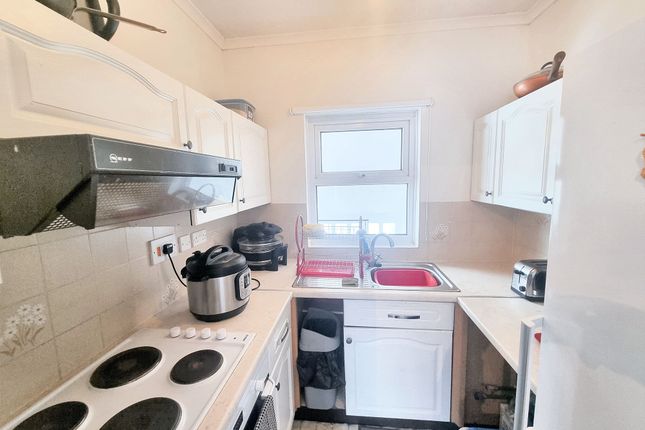 Flat 25, Brooklands Alexandra Road, Dawlish photo 3