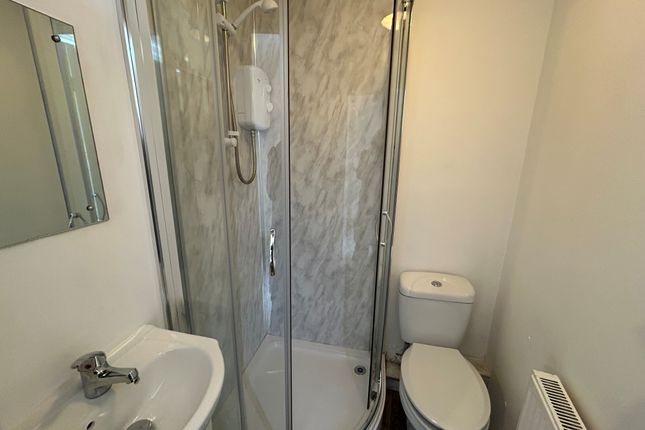 Flat 1, Sale photo 5