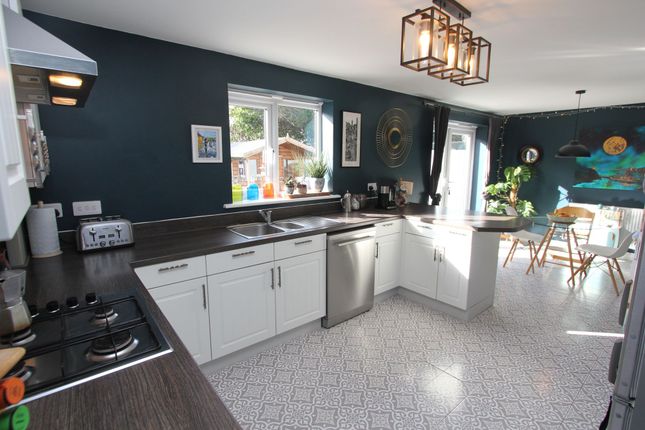 23 Plasnewydd Walk, Llantwit Major photo 3