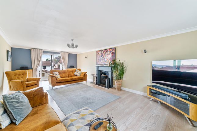 6, Milbury Gardens, Weston-Super-Mare photo 4