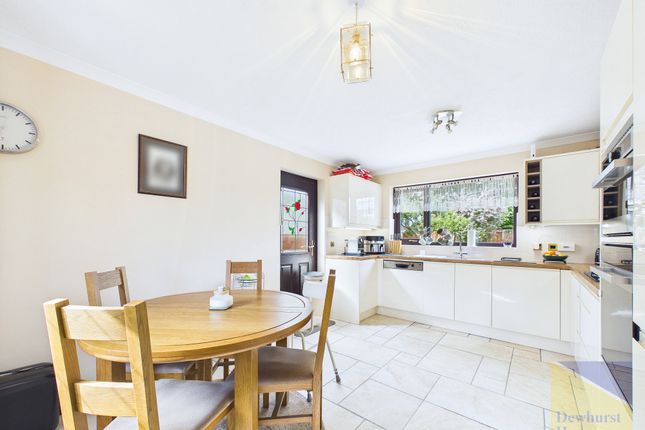 5, Chelford Close, Peston photo 4