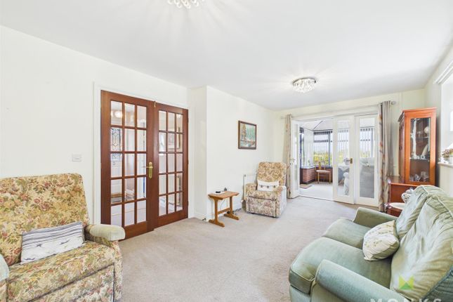 Meadowside, Overton Road, Oswestry photo 4