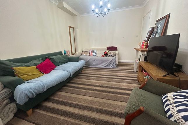Room 6 18, Bridge Road, Chichester photo 5