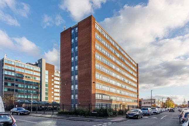 Thumbnail Flat to rent in Grove House, Skerton Road, Manchester