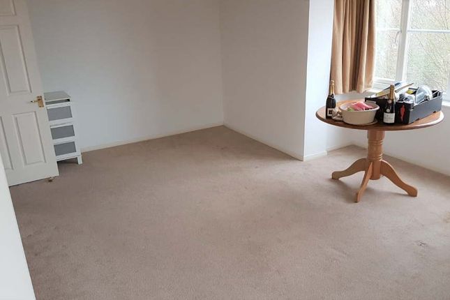 19 Corris Green, Snowdon Drive, London photo 3