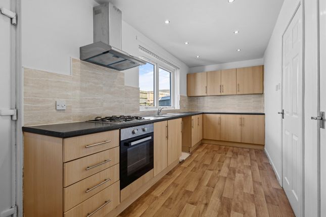 8, Macleod Place, Kilmarnock photo 2