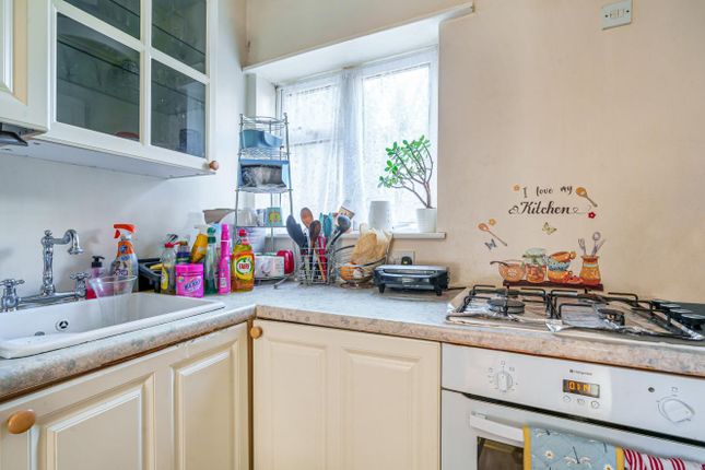 Maisonette for sale in Cromwell Road, Camberley