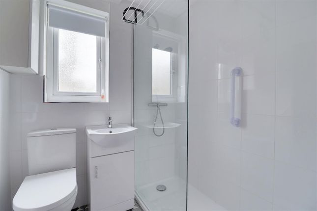 Flat for sale in Vicarage Gardens, Elloughton, Brough