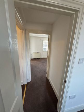 31d Harmer Street, Gravesend photo 4