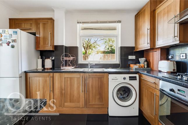 67, Gleneldon Road, London photo 4