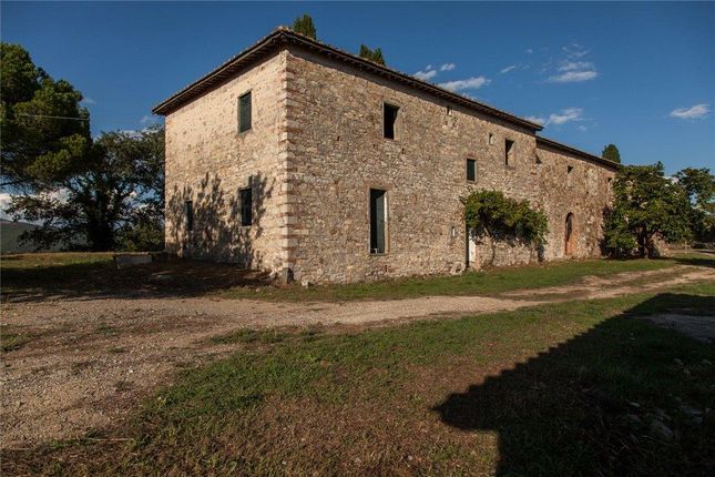 Villa for sale in Gaiole In Chianti, Siena, Tuscany, Italy