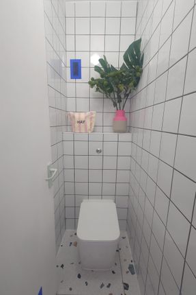 072dc3F9-3580-4B03-Ba04-89E099765c0A