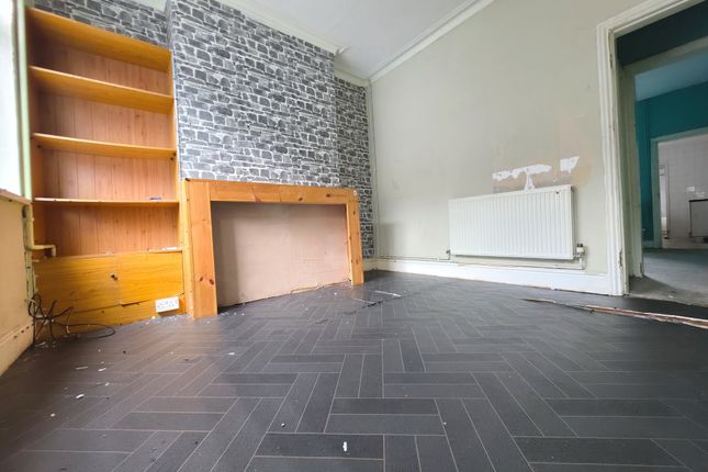 47, Hollings Street, Stoke-on-Trent photo 3