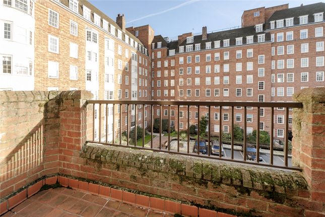 Flat 14, Marlowe Court, 2, Petyward, London photo 4