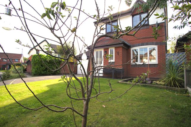 3, Greenoak, Stoneclough photo 2