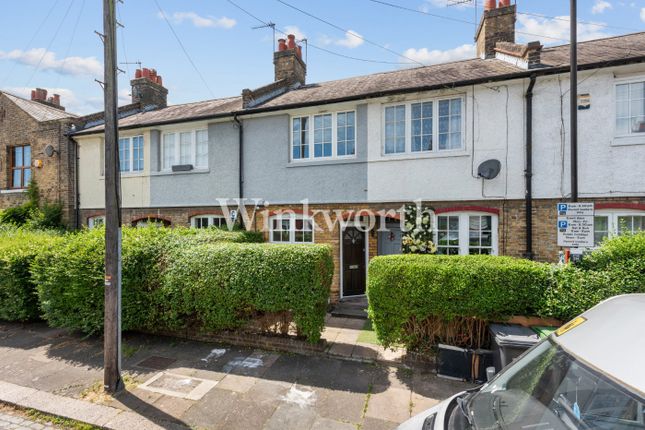 Thumbnail Detached house for sale in Chesthunte Road, London