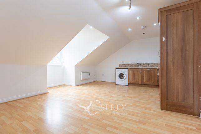 23 Queens, Cambridge Square, Middlesbrough photo 5