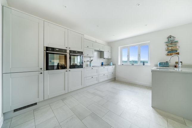 15, Wentworth Gardens, Devon photo 3