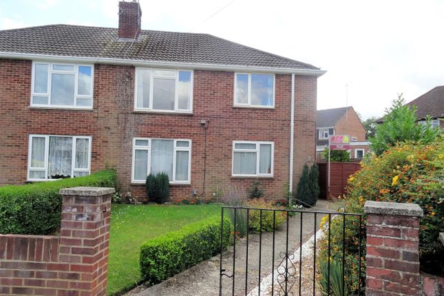 Thumbnail Property to rent in Andrews Close, Theale, Reading