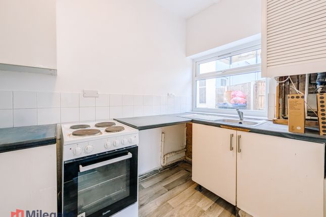 35C, St. Helens Road, Westcliff-On-Sea photo 4
