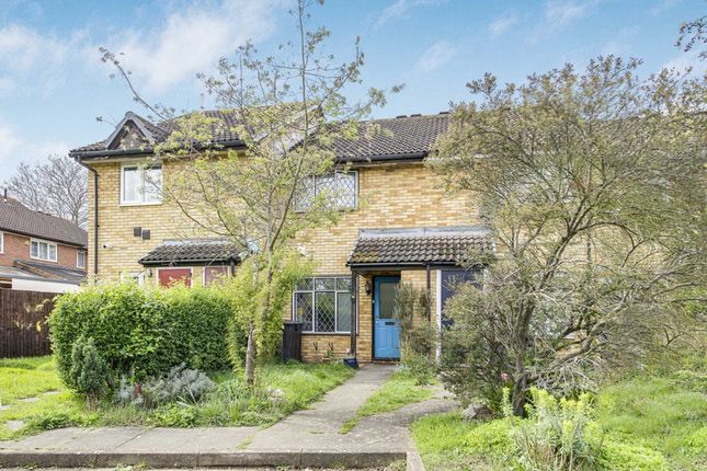 Terraced house for sale in Wainwright Grove, Isleworth