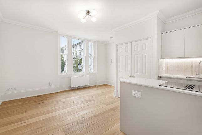 Studio flat on Flat 6, 6, Strathmore Gardens, London, £2,275/mo
